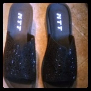 Never worn glitter black flip-flops